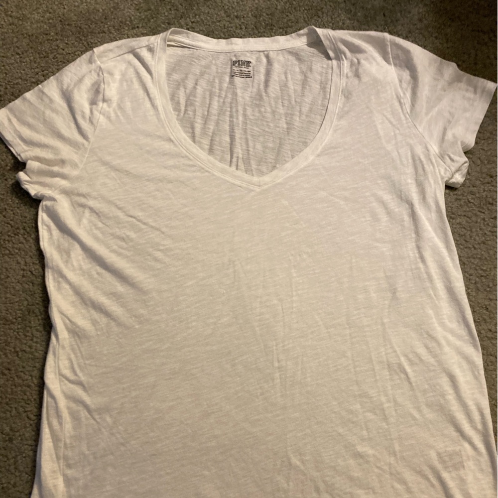 Floral and Solid woman’s XL Pink tees - Picture 4 of 4